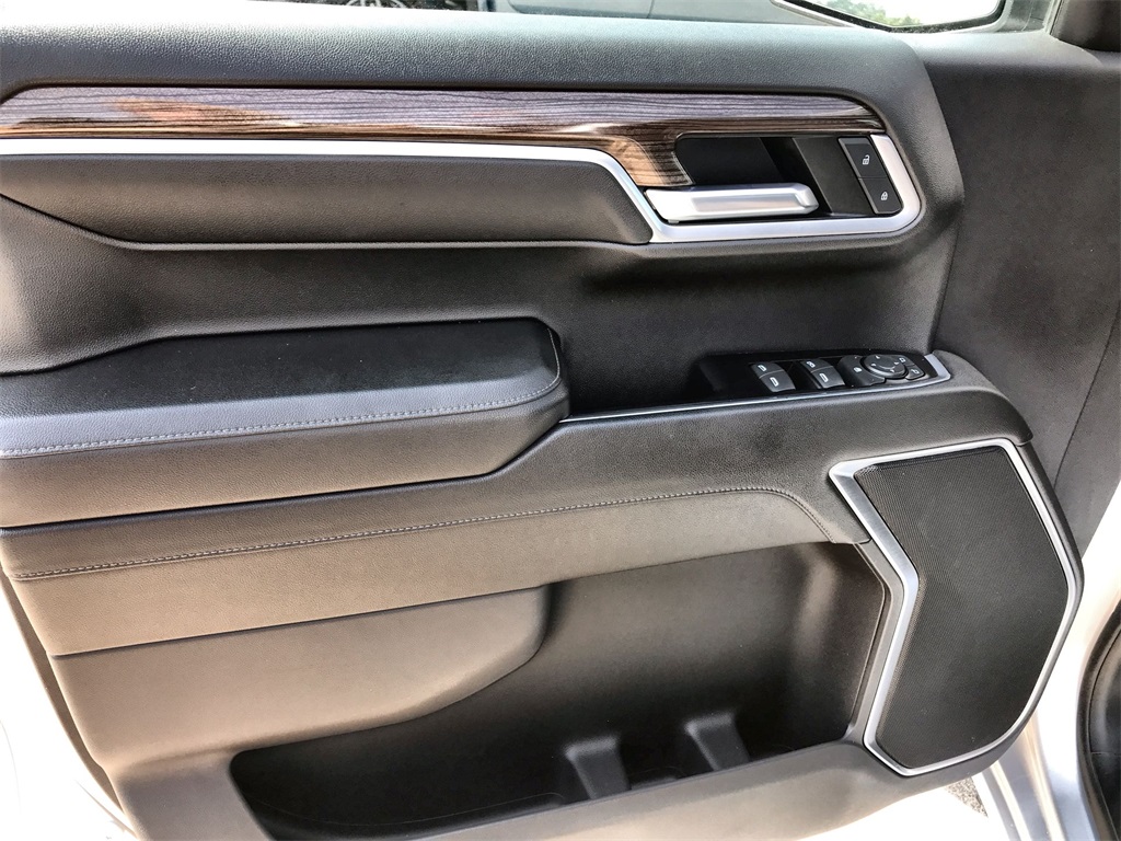 2022 Chevrolet Silverado 1500 LT photo 11