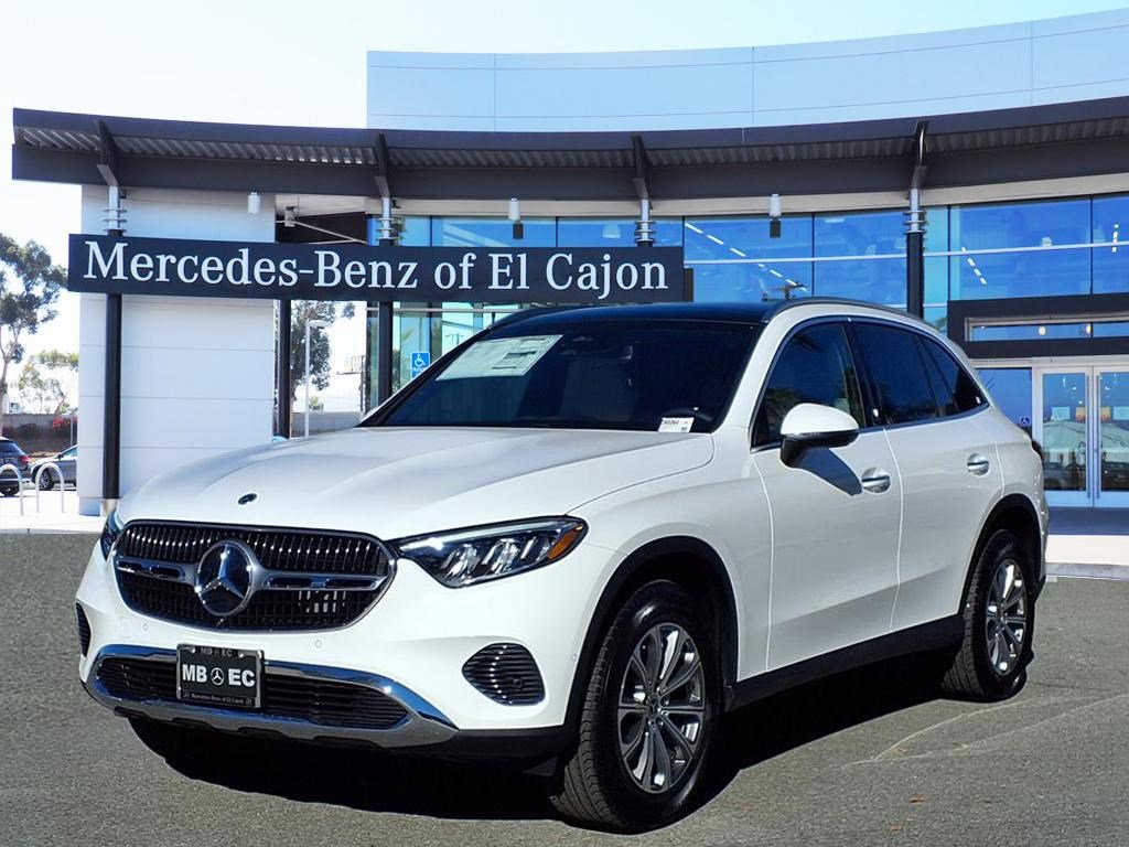 2026 Mercedes-Benz GLC Base's photo