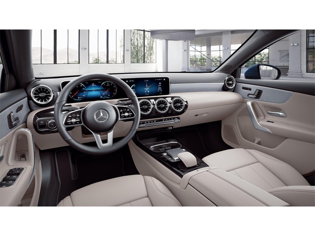 2022 Mercedes Benz A 220 4MATIC photo 3