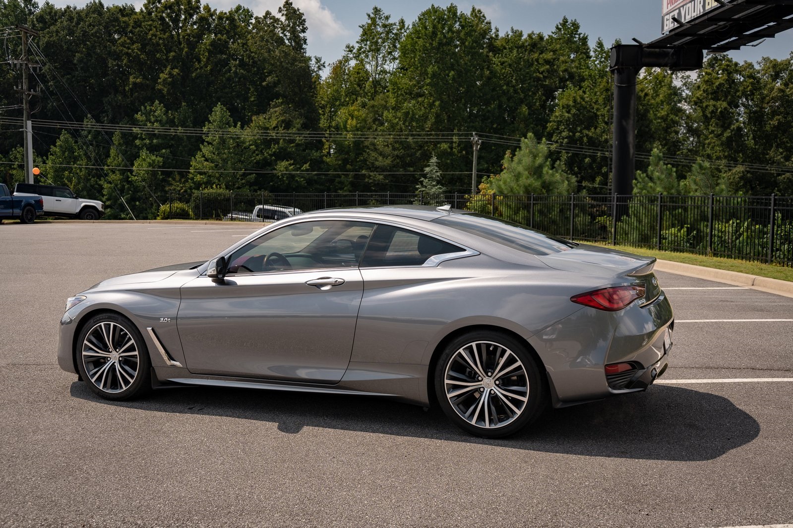2018 Infiniti Q60 3.0t Luxe photo 7