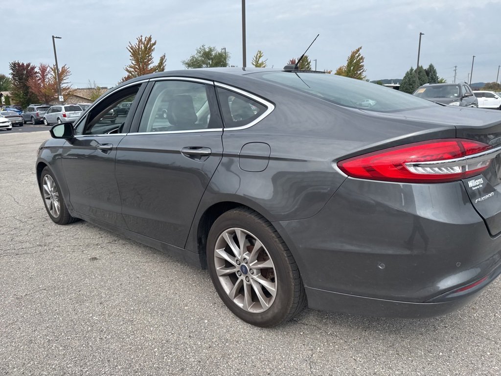 2017 Ford Fusion SE photo 34