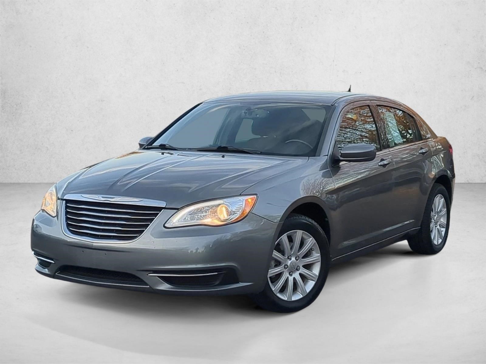 2013 Chrysler 200 Touring