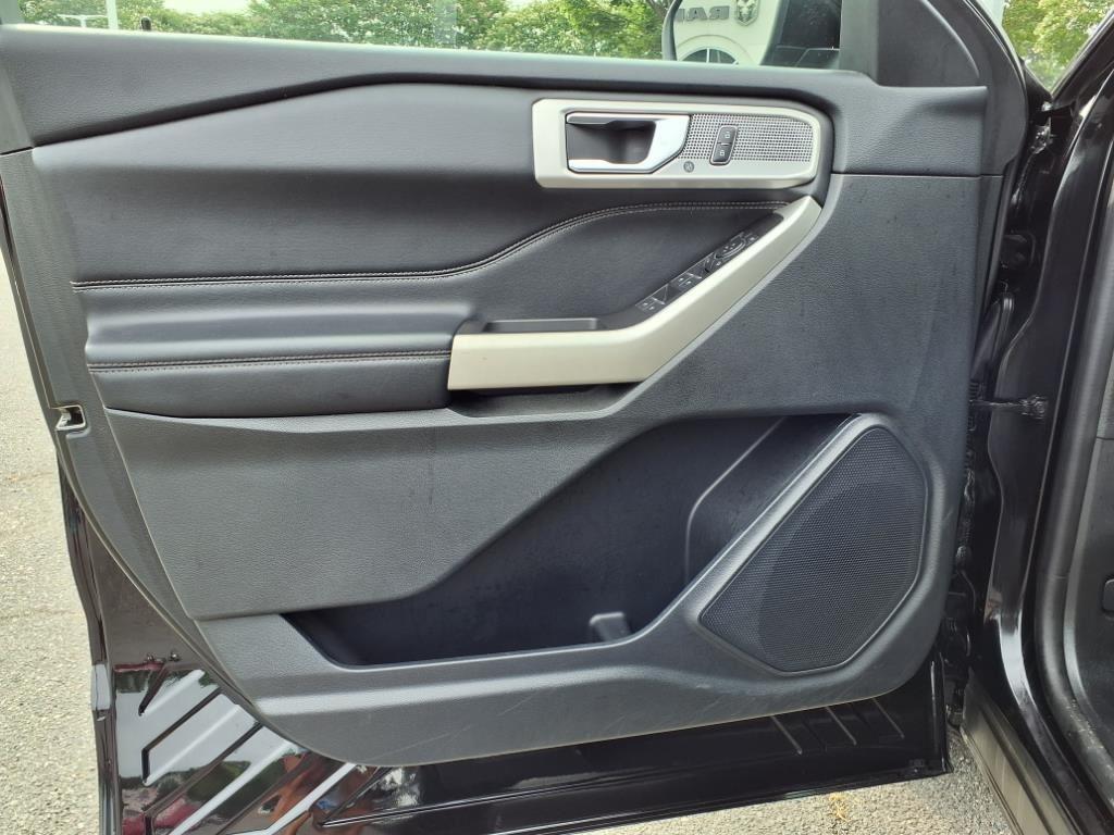 2022 Ford Explorer Limited photo 3