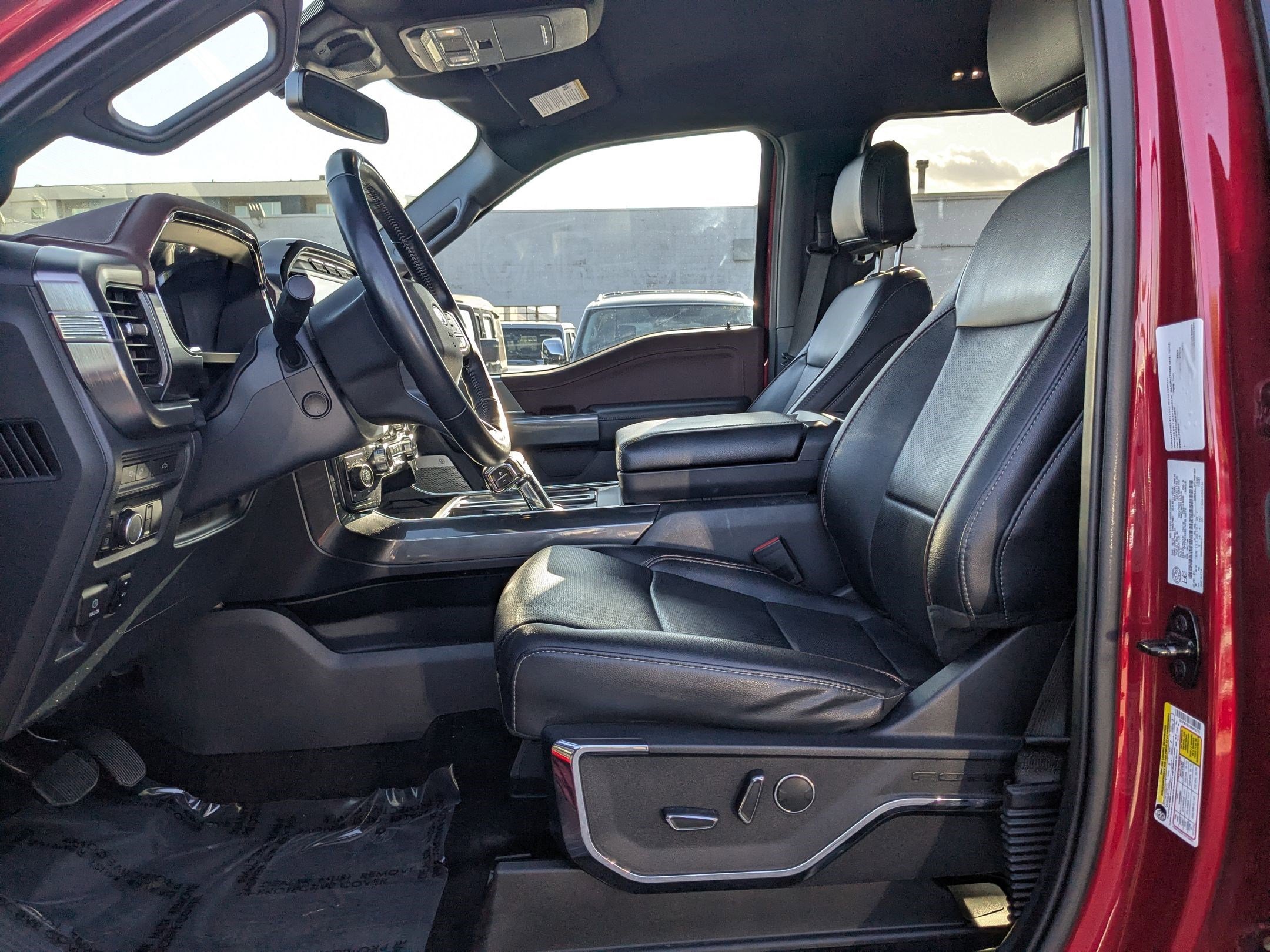 2022 Ford F-150 Lariat photo 23