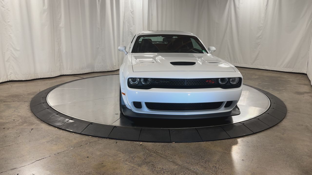 2019 Dodge Challenger R/T Scat Pack Widebody photo 4