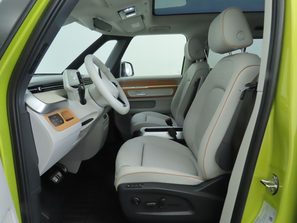 2025 Volkswagen ID. Buzz photo 15