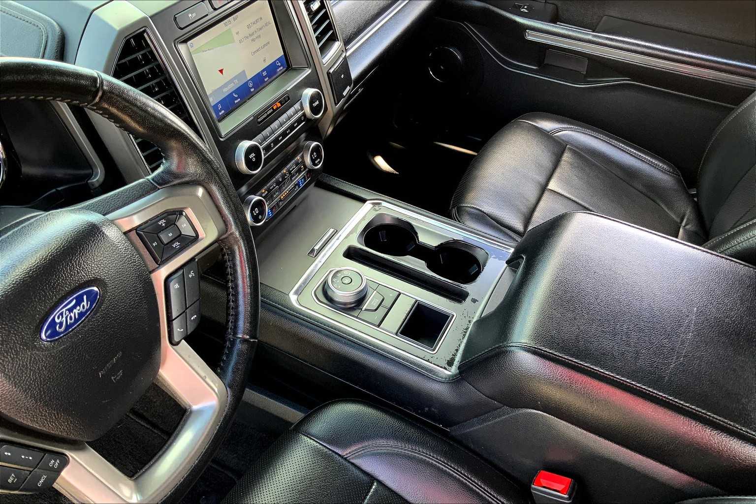 2021 Ford Expedition XLT photo 15