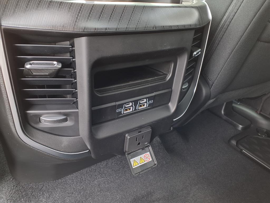 2026 Ram 1500 Big Horn photo 4