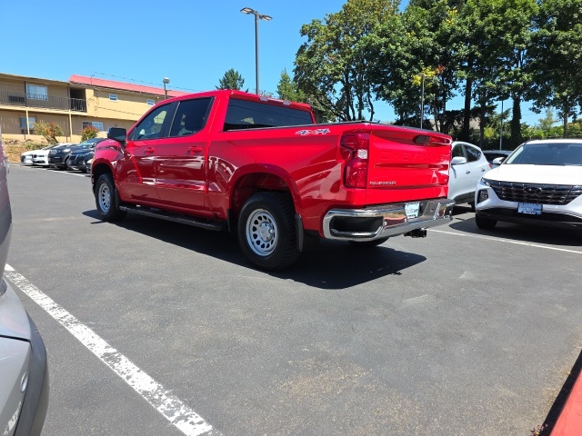2022 Chevrolet Silverado 1500 LT photo 6