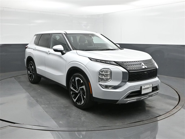 2024 Mitsubishi Outlander SE photo 8