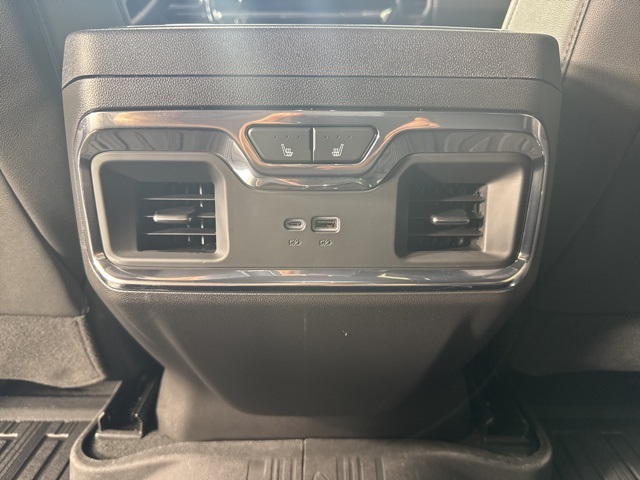 2025 Gmc Sierra 1500 SLT photo 13