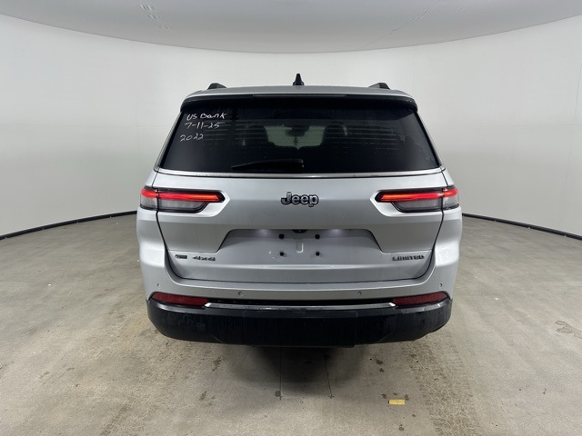 2022 Jeep Grand Cherokee Limited photo 3
