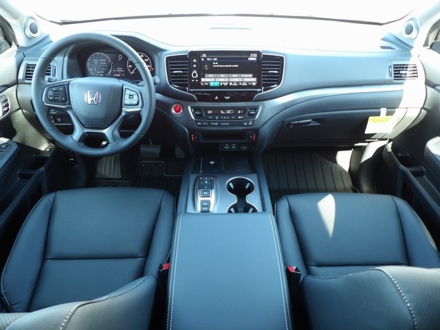 2025 Honda Ridgeline RTL photo 18