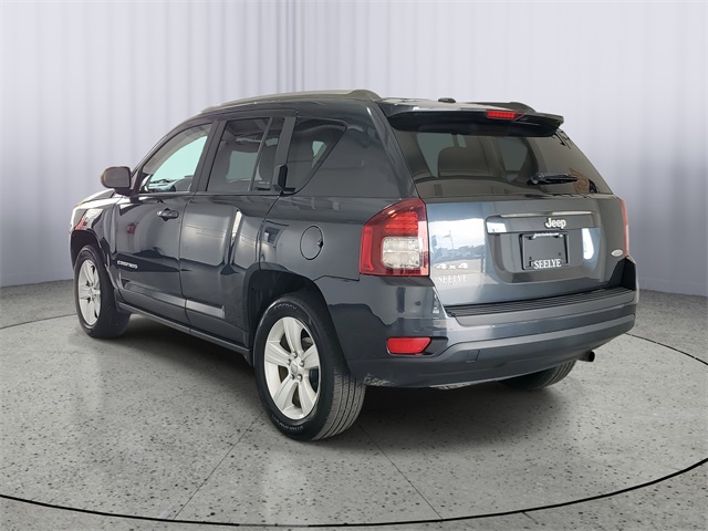 2014 Jeep Compass Latitude photo 3