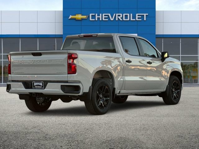 2026 Chevrolet Silverado Custom photo 4
