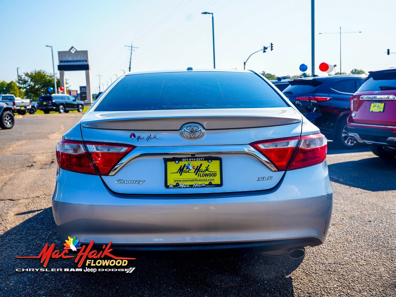2017 Toyota Camry XLE photo 4