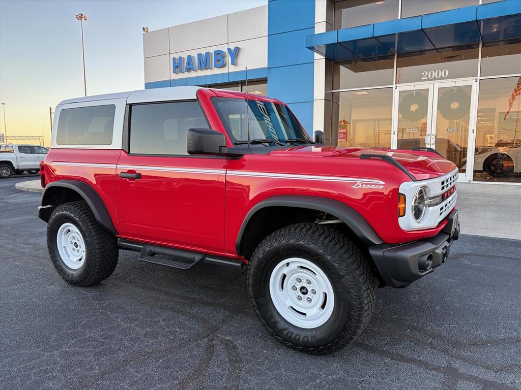 2024 Ford Bronco 2-Door Heritage Editon's photo