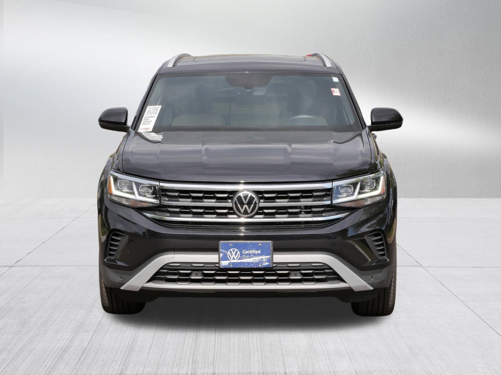 2022 Volkswagen Atlas Cross Sport V6 SE Technology photo 2