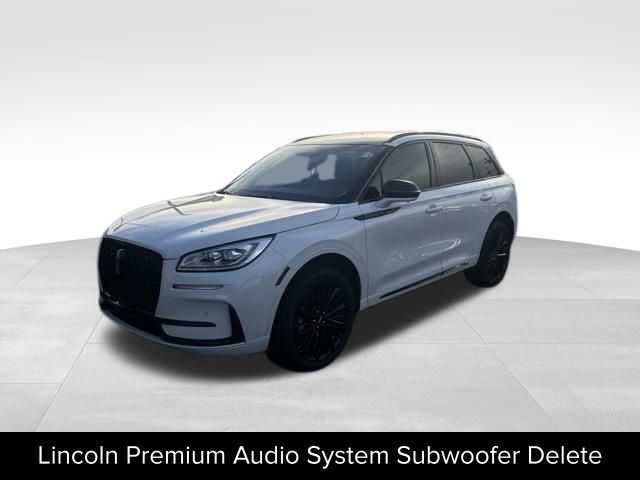 2023 Lincoln Corsair Reserve photo 3