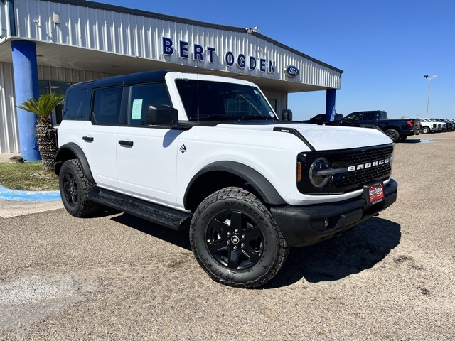 2025 Ford Bronco 4-Door Outer Banks's photo