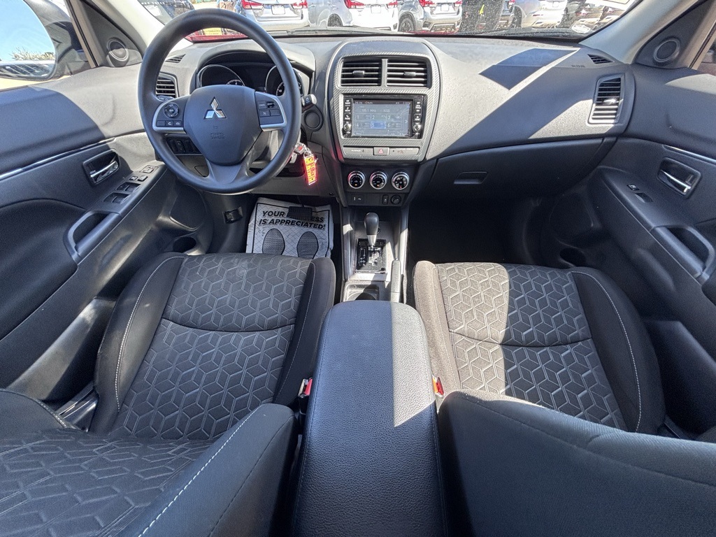 2024 Mitsubishi Outlander Sport ES photo 18