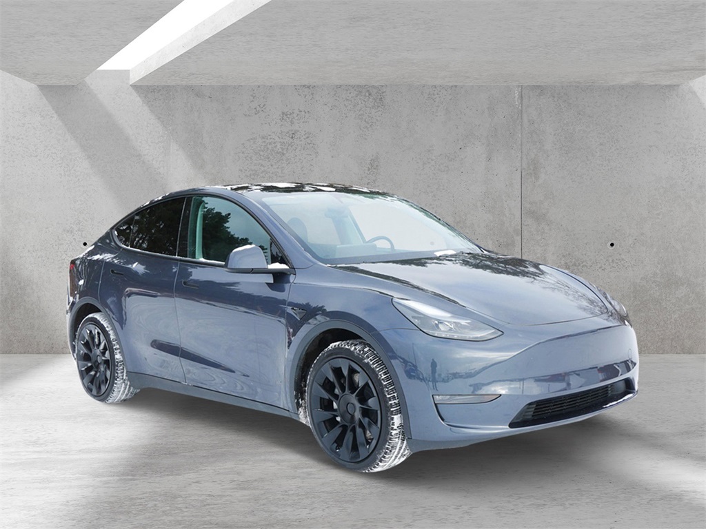 2023 Tesla Model Y Long Range's photo