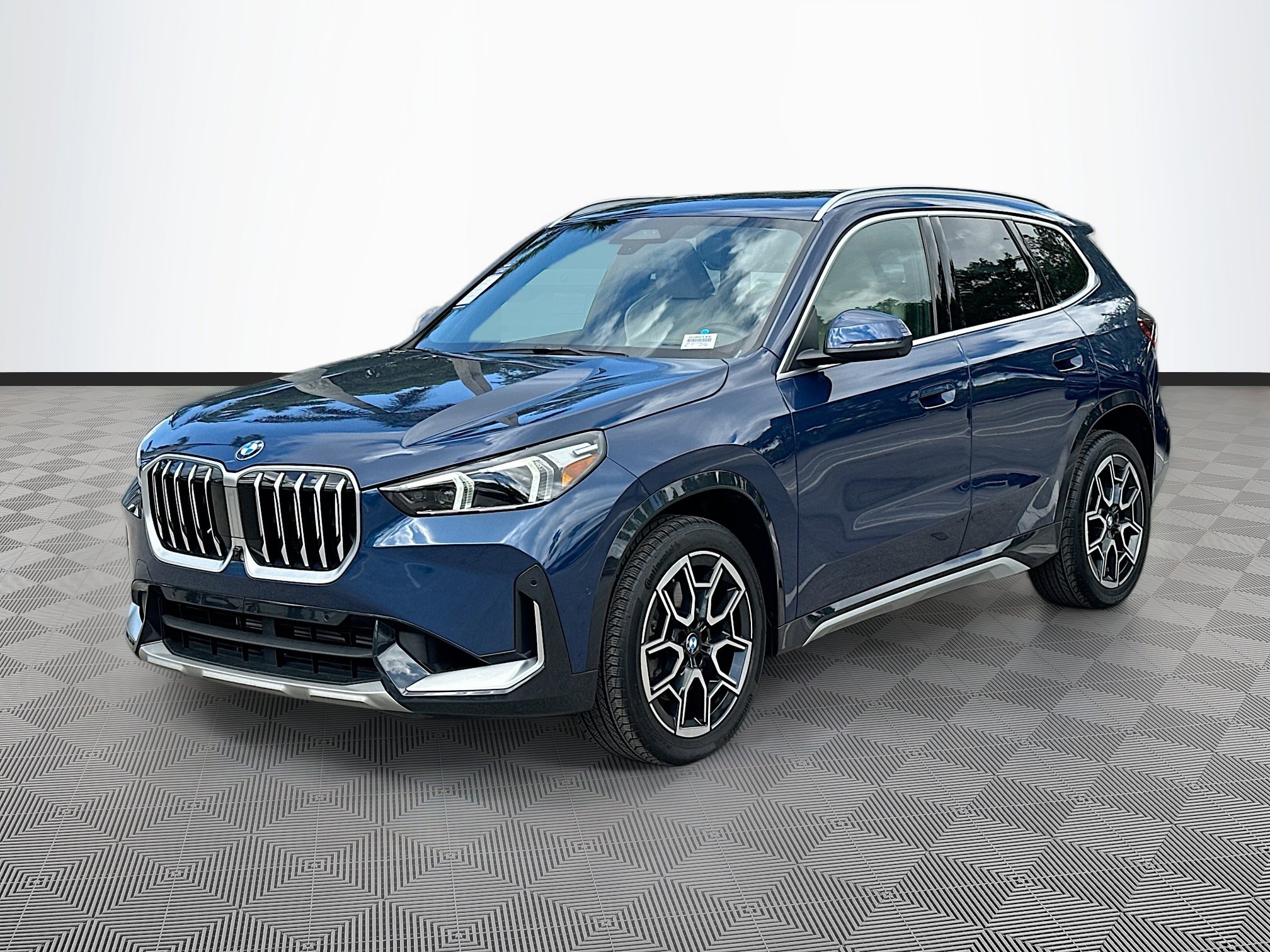 2025 Bmw X1 XDrive28i photo 3
