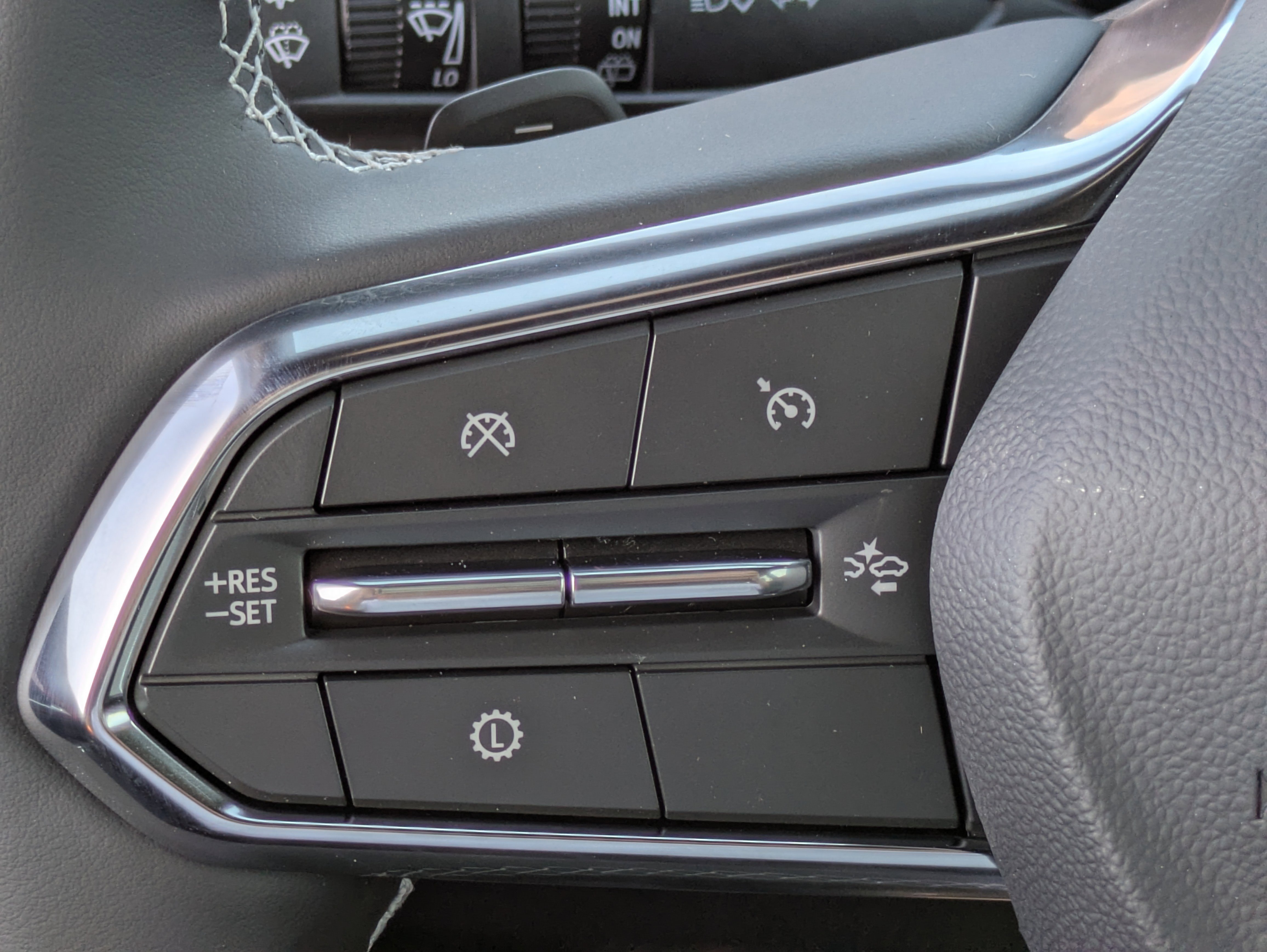 2026 Chevrolet Traverse Z71 photo 4