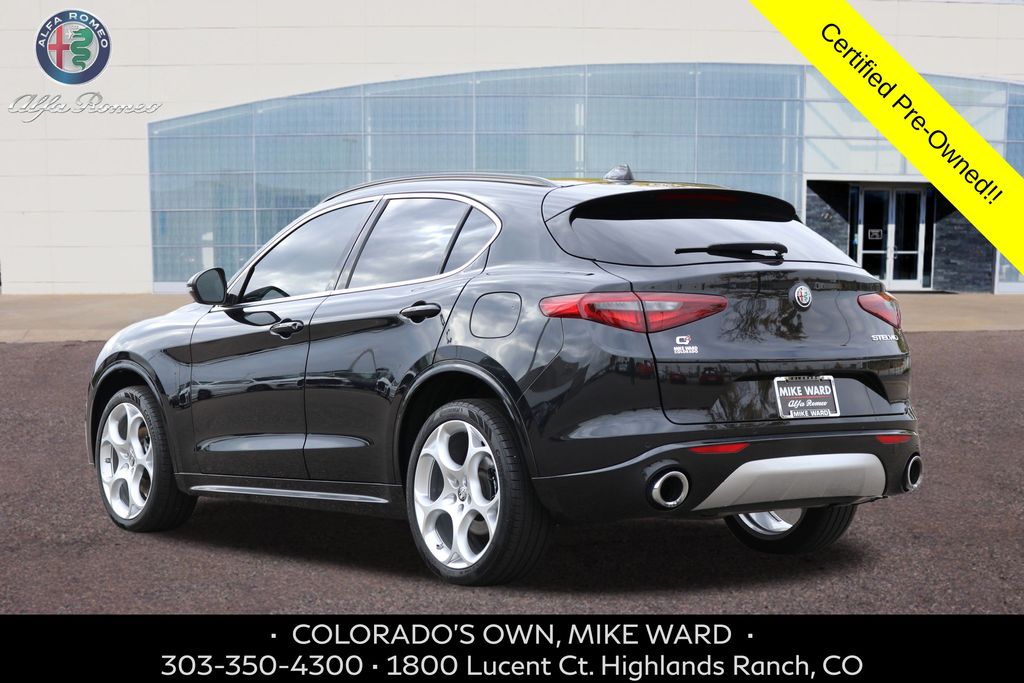 2023 Alfa Romeo Stelvio Ti photo 3