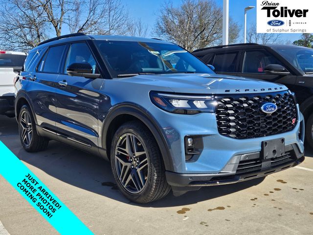 2026 Ford Explorer ST's photo
