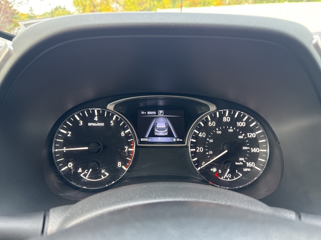 2018 Nissan Pathfinder SV photo 5