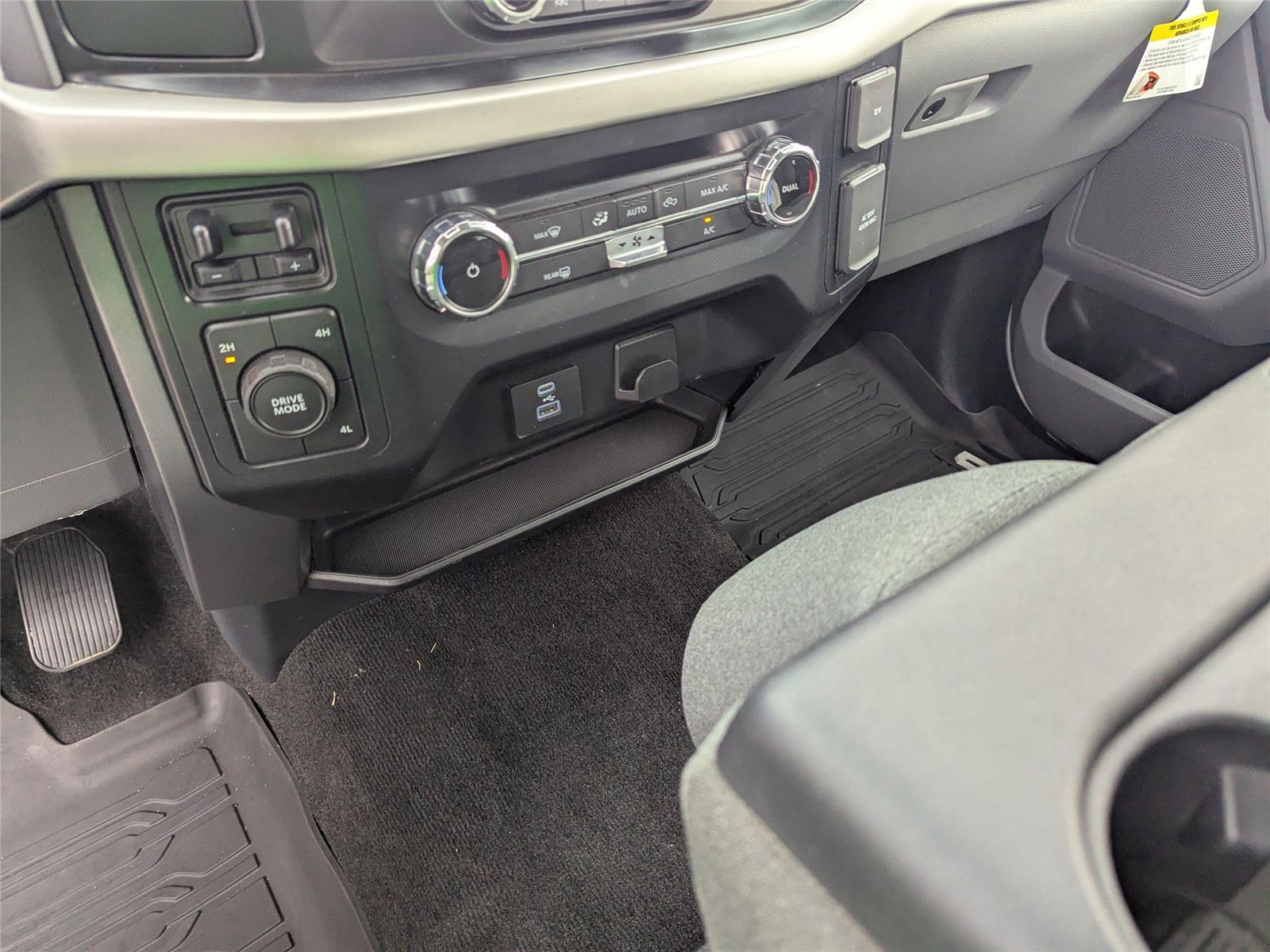 2022 Ford F-150 XLT photo 22