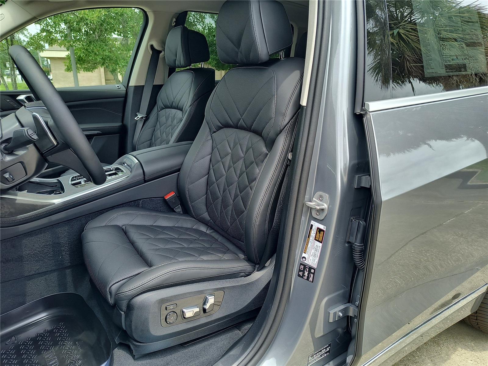 2026 Bmw X7 xDrive40i photo 3