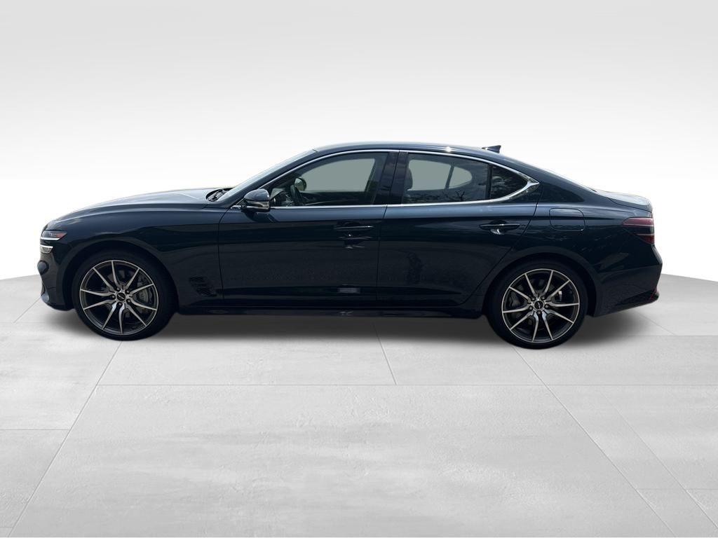 2025 Genesis G70 2.5T photo 3