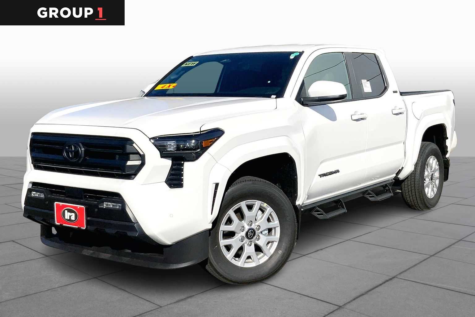2025 Toyota Tacoma SR5's photo