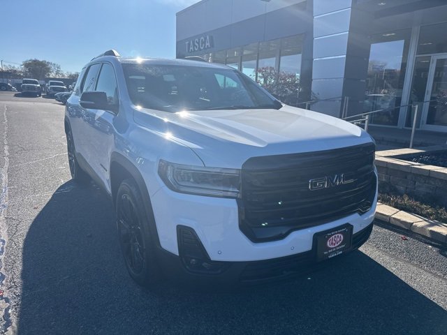 2023 GMC Acadia SLT's photo