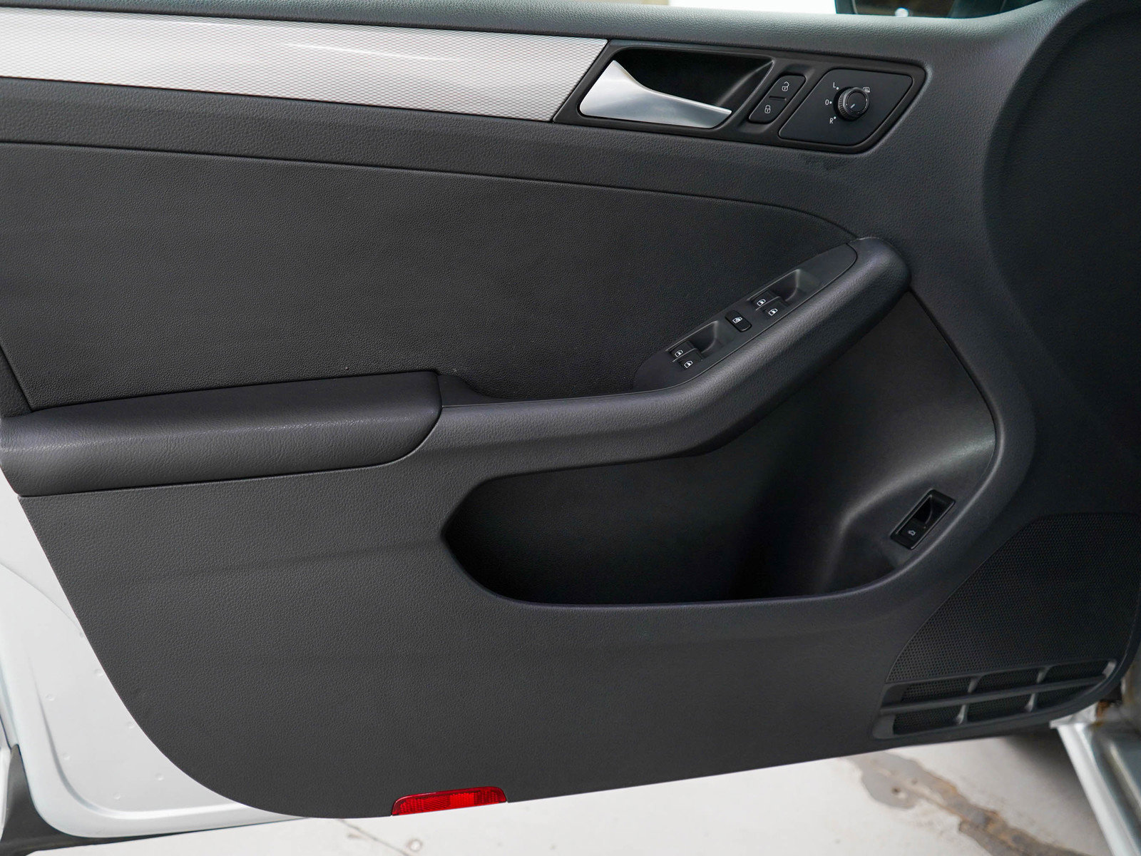 2015 Volkswagen Jetta 1.8T SE photo 19