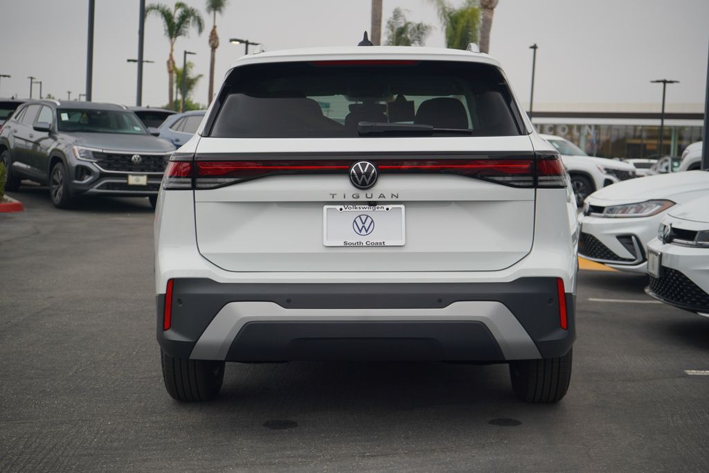 2025 Volkswagen Tiguan S photo 3