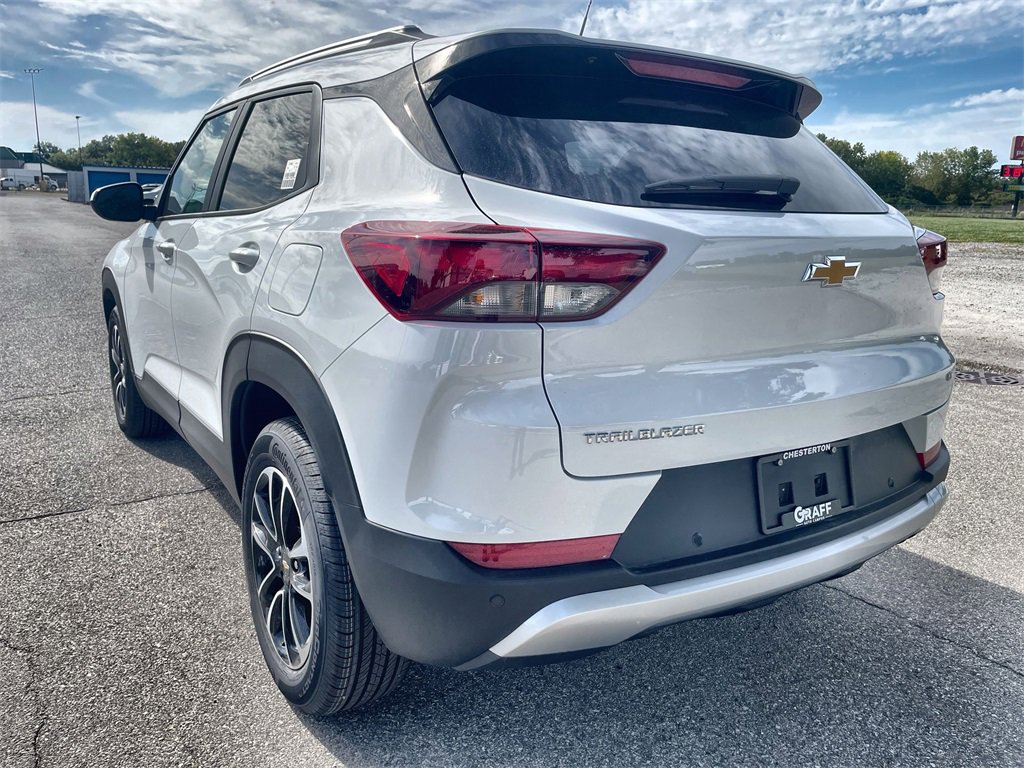 2026 Chevrolet Trailblazer LT photo 3