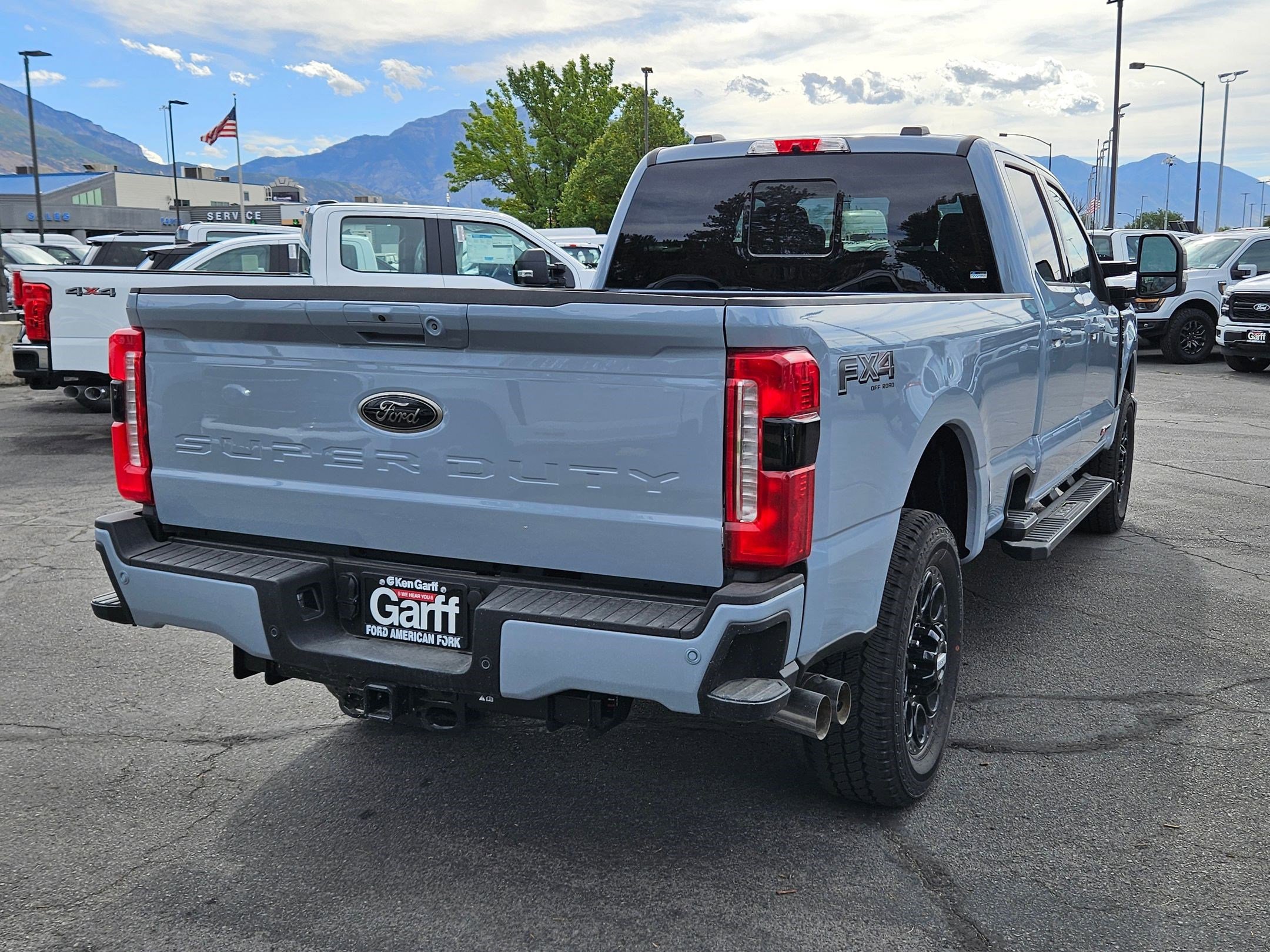 2025 Ford F-350 Lariat photo 3