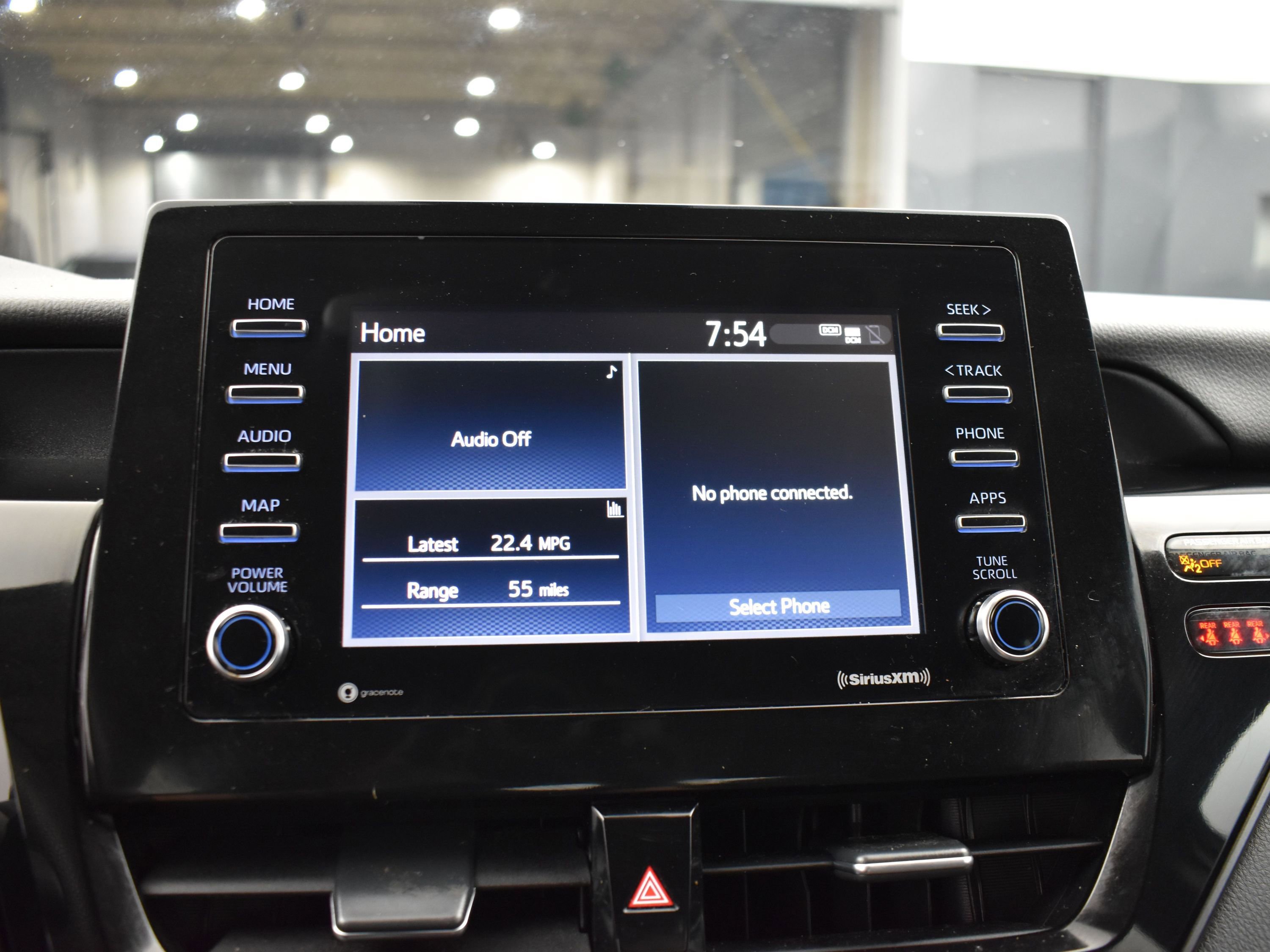 2021 Toyota Camry LE photo 13