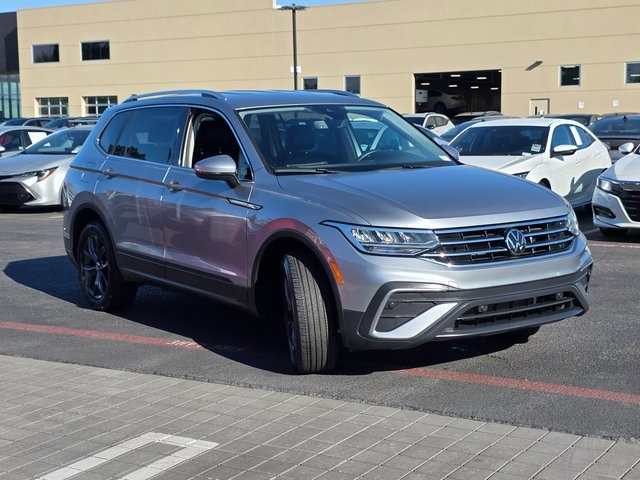 2023 Volkswagen Tiguan SE photo 4
