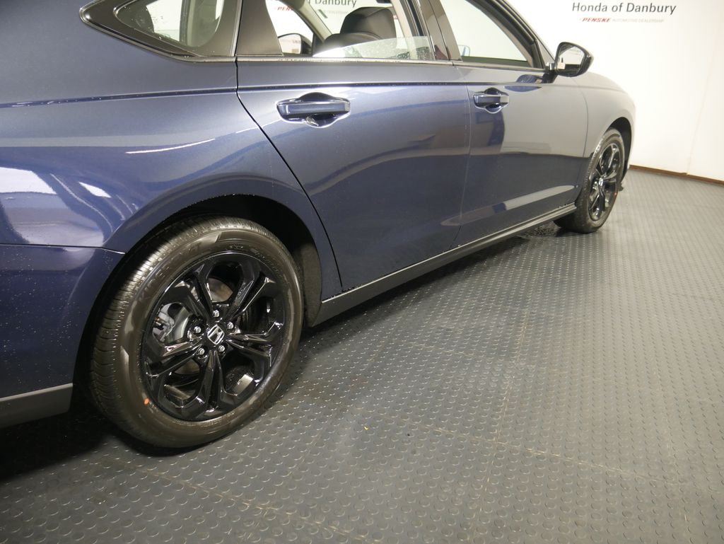 2025 Honda Accord 1.5T SE photo 4