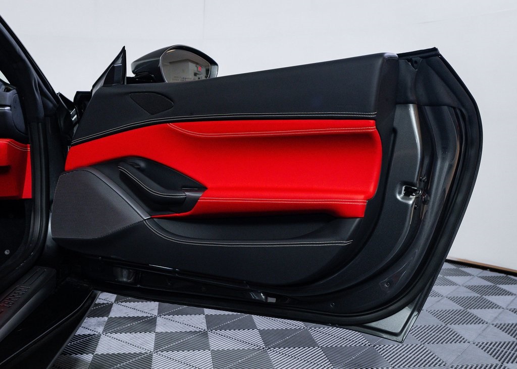 2023 Ferrari Portofino Base photo 23