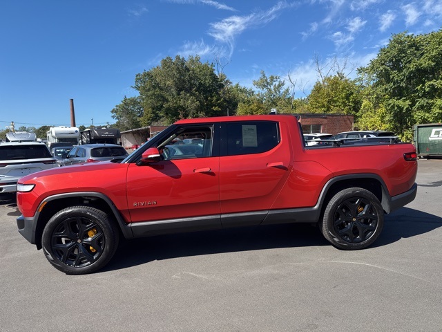Used 2022 Rivian R1T Adventure with VIN 7FCTGAAA6NN009229 for sale in Bristol, CT