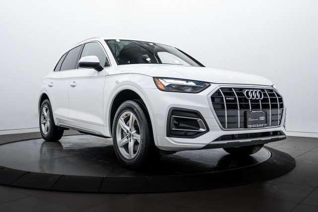 2023 Audi Q5 Premium's photo