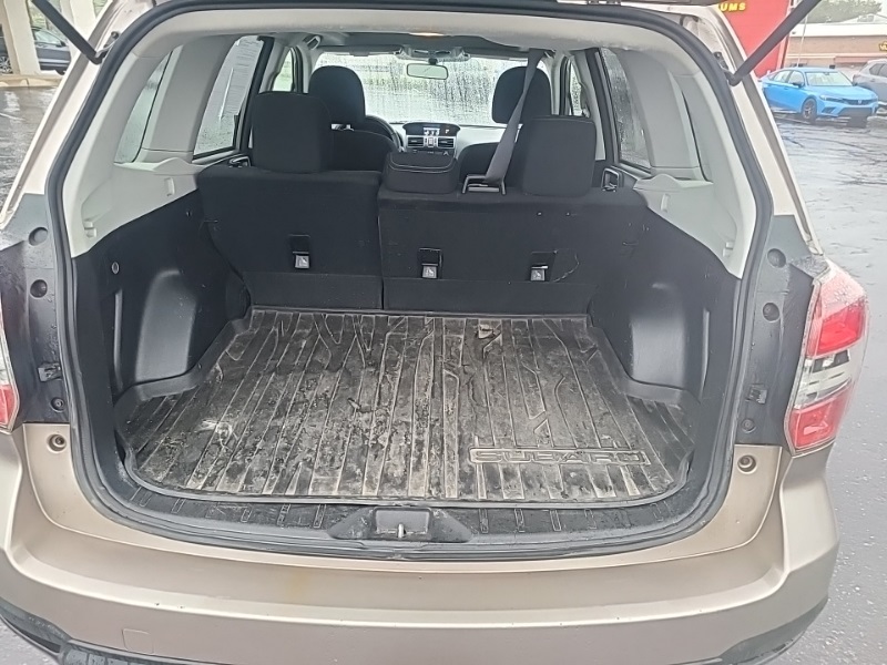2015 Subaru Forester 2.5i Premium photo 9