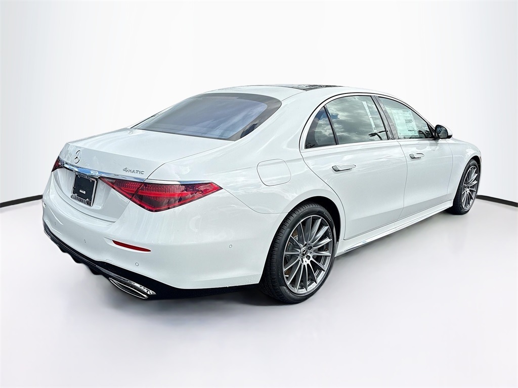 2026 Mercedes Benz S 500 4MATIC photo 4
