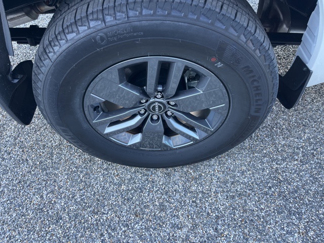 2025 Nissan Frontier Crew Cab SV photo 26