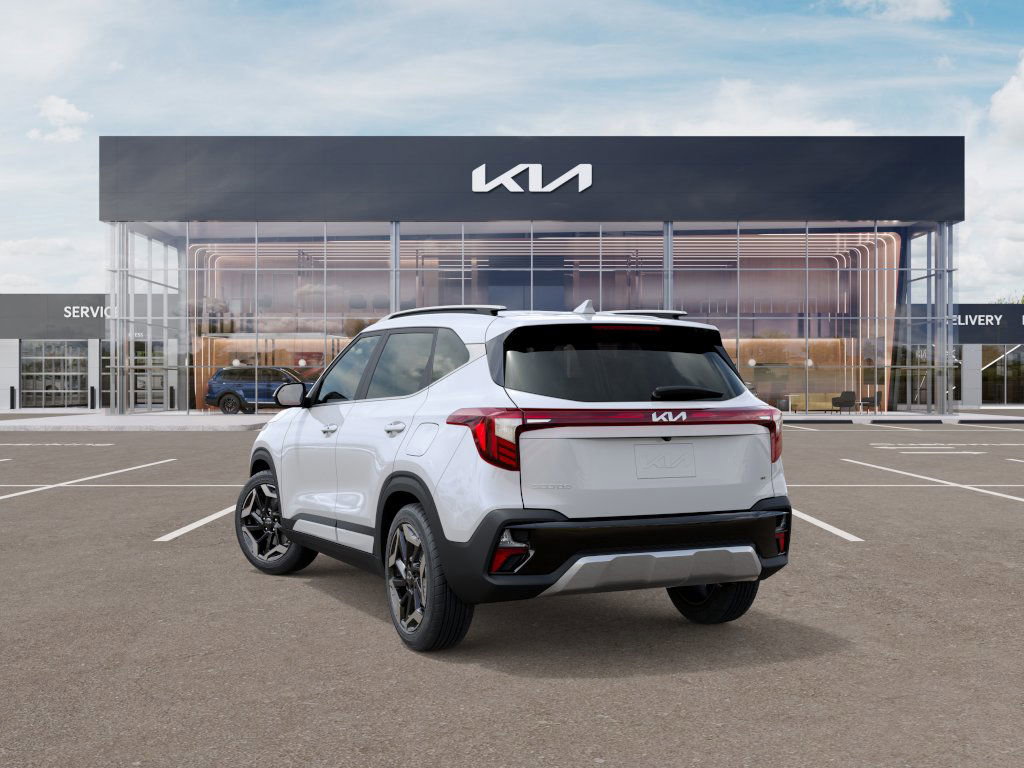 2026 Kia Seltos SX photo 3